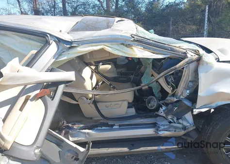 2008 Chevrolet Tahoe Ltz from USA, damaged, VIN 1GNFC13008R195535